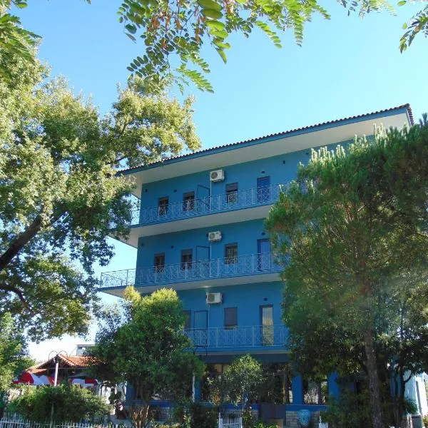 Hotel Mondo，位于Kakavijë的酒店