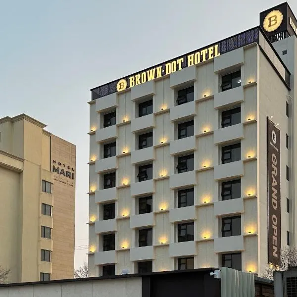 Browndot Hotel Jeonju Ajung，位于全州市的酒店
