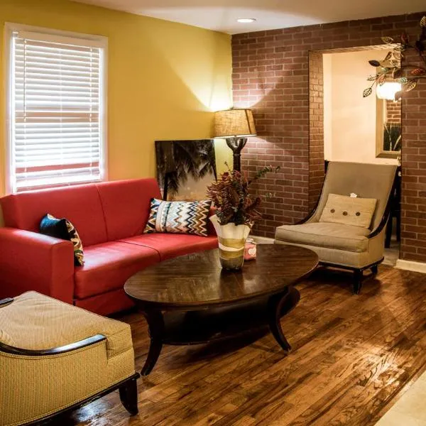 Vacation house near downtown DC Free Parking，位于华盛顿的酒店