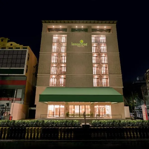 Lemon Tree Hotel, Rajkot，位于拉杰果德的酒店