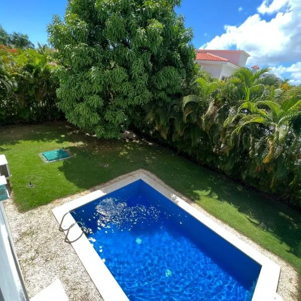 Private Villa LaPerla Iberosta 3BDR, Pool, Beach, WiFi，位于蓬塔卡纳的酒店