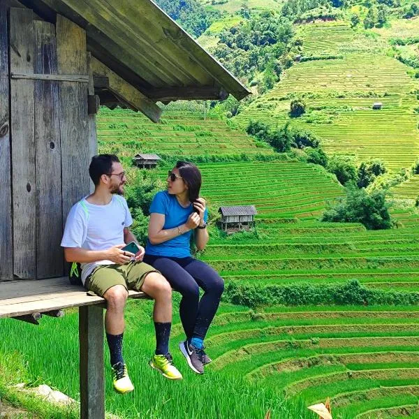 Mu Cang Chai Homestay & Trekking，位于Nam San的酒店