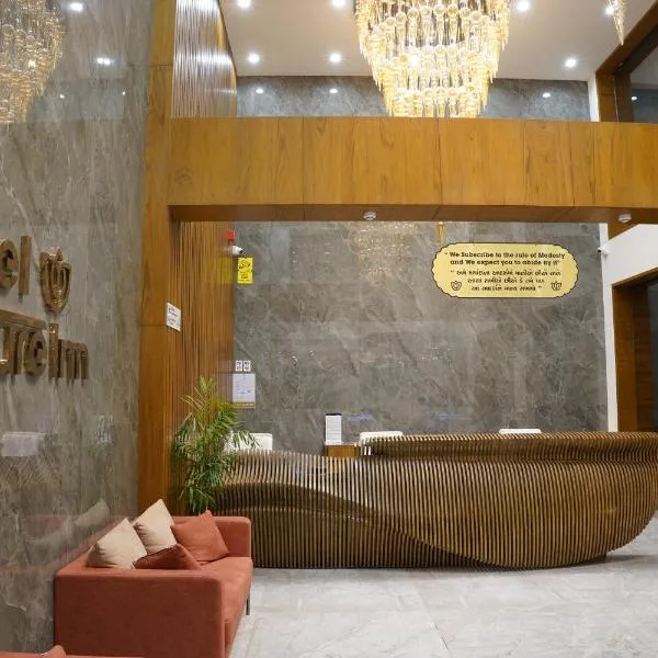 HOTEL STATURE INN，位于Kevadia的酒店