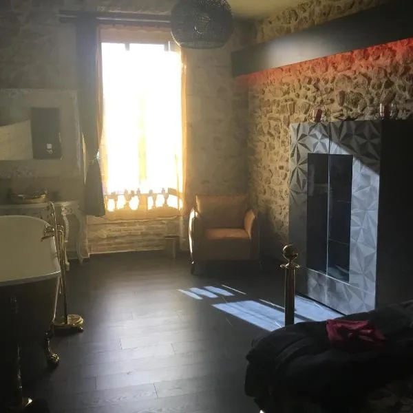 CHEZ PAM agréable chambre d’hôte pour les amoureux，位于Caumont-sur-Garonne的酒店