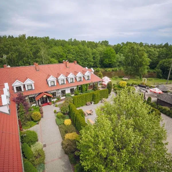 Hubertus Aparthotel & Restaurant & Horse Club，位于Borzechowo的酒店