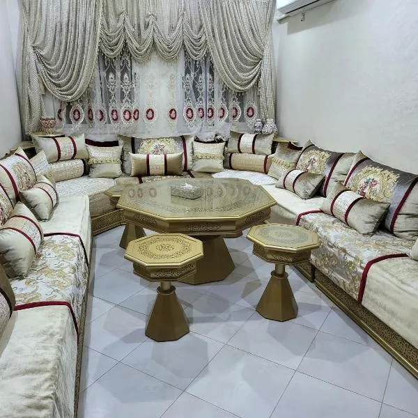 Appartement near airport ouled tayeb，位于Al Hachlaf的酒店