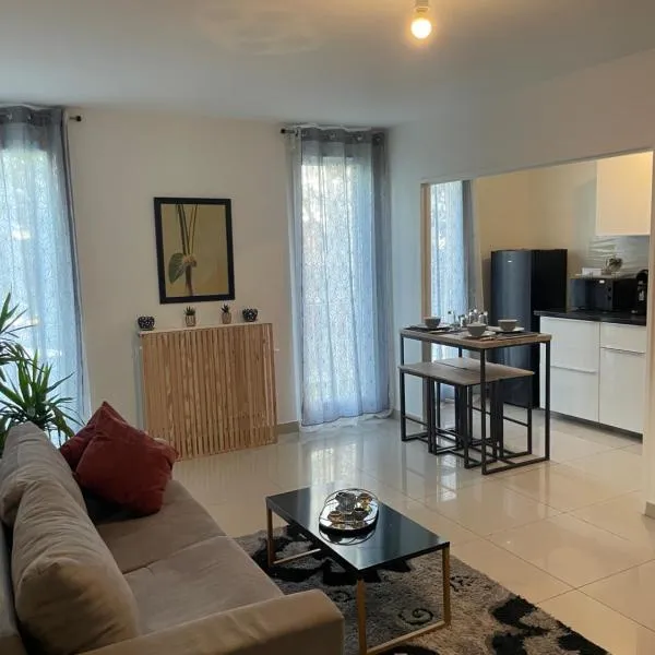 Appartement calme, lumineux et centralisé，位于加尔热莱戈内塞的酒店