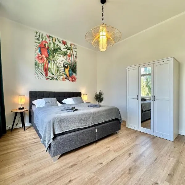 Exklusives City-Apartment im Herzen Oldenburgs mit Balkon und Parkplatz A36，位于奥尔登堡的酒店