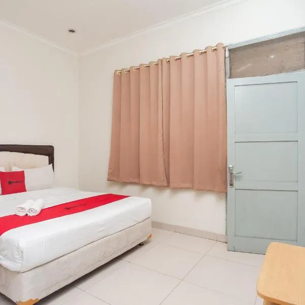 RedDoorz Plus near RS PMI Bogor，位于茂物的酒店