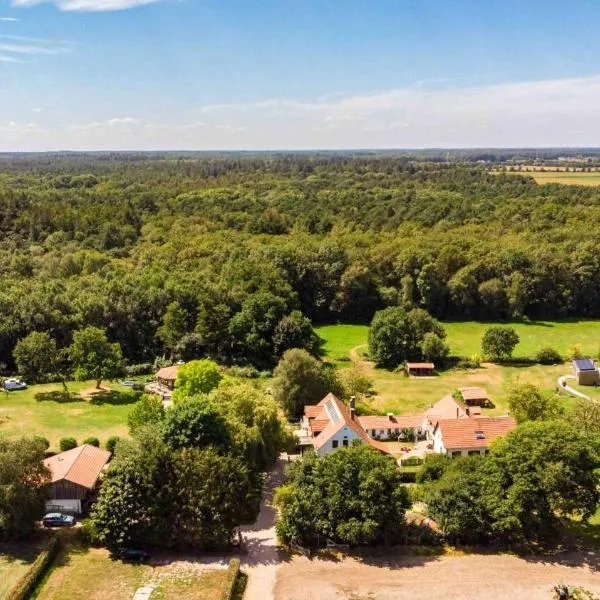 Hoeve de Knol，位于Holthees的酒店