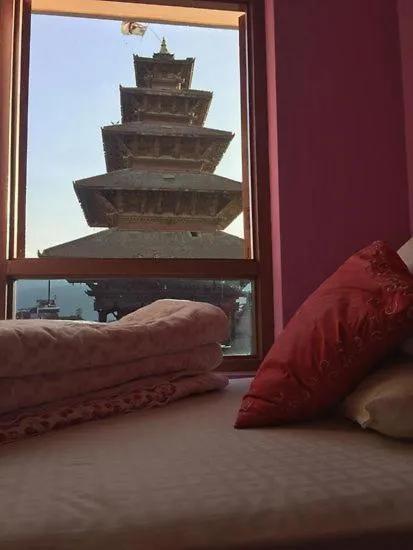 Annapurna Guest House and Rooftop Restaurant，位于巴克塔普尔的酒店