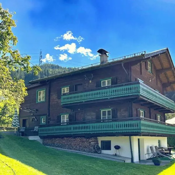 Austrian chalet in Bramberg with sauna，位于维尔德科格尔山麓布兰贝格的酒店
