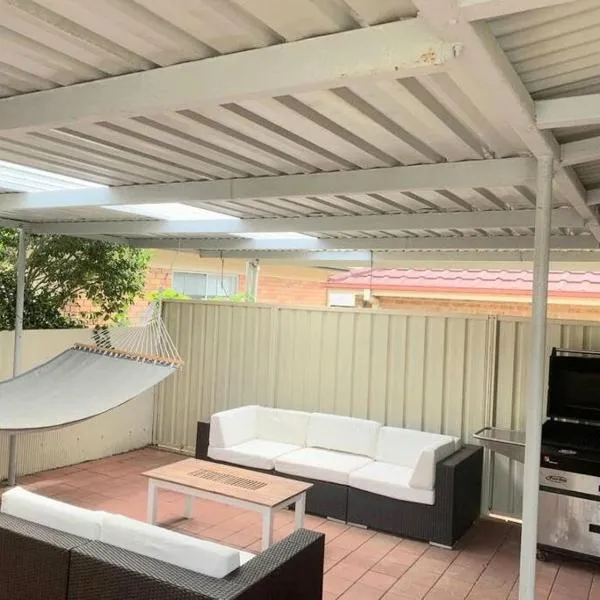 Cottage 3mn walk CBD/Marina. Wifi,AC, pet-friendly，位于尼尔森湾的酒店