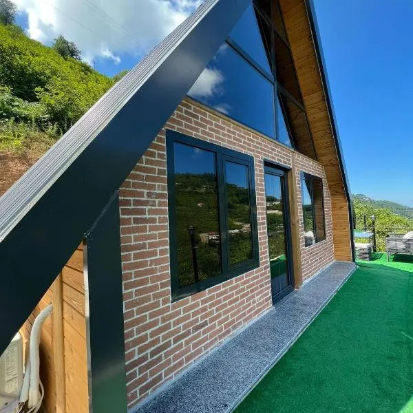 Hidden Garden Bungalow，位于特拉布宗的酒店