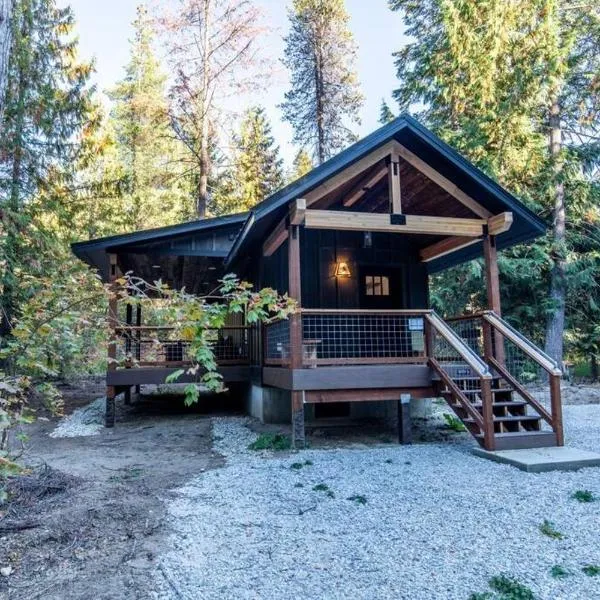 Tall Pines a cozy 1 bedroom Tiny Cabin，位于莱文沃思的酒店