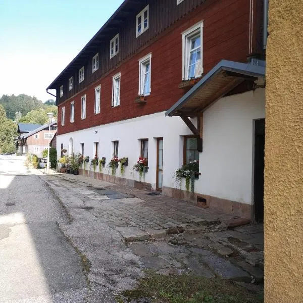 Apartmán u kostela，位于派克波特斯耐兹库的酒店