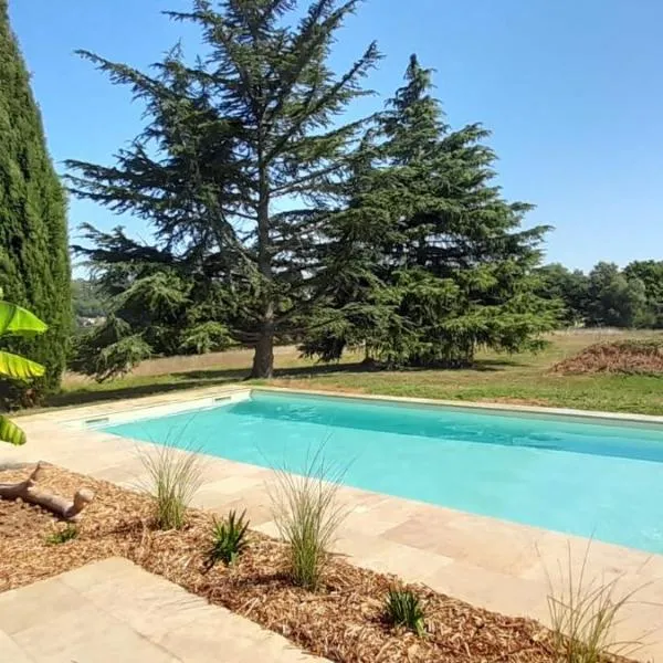 Gite LOT'ivier Piscine et Lot 2 à 4 pers，位于Montayral的酒店