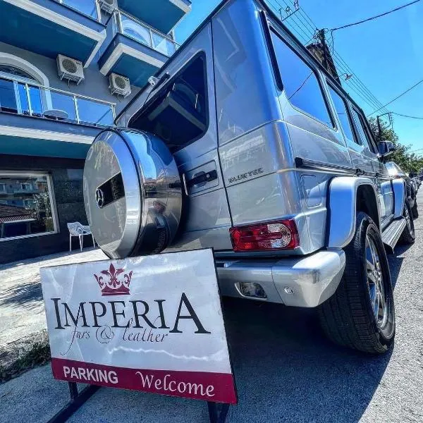 Imperia President，位于帕拉利亚卡泰里尼斯的酒店