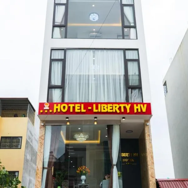 Hotel Liberty Violet，位于Phúc Yên的酒店