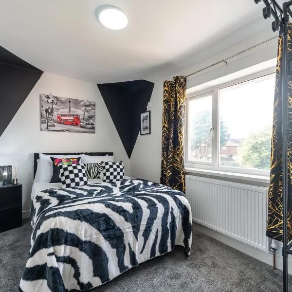 Aseda 4 BedRoom Private Parking, Game Zone -Pool table, Garden Home，位于赫尔的酒店