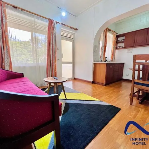 Infinity Hotel Kampala，位于坎帕拉的酒店