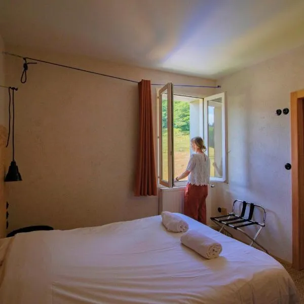 Hostel Quartier Libre，位于Saint-Agnan-en-Vercors的酒店