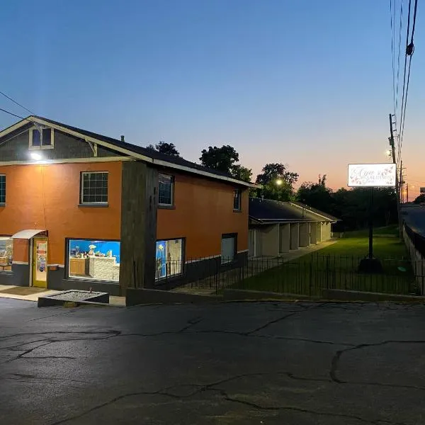 Aya's Blossoms Inn，位于Berryville的酒店