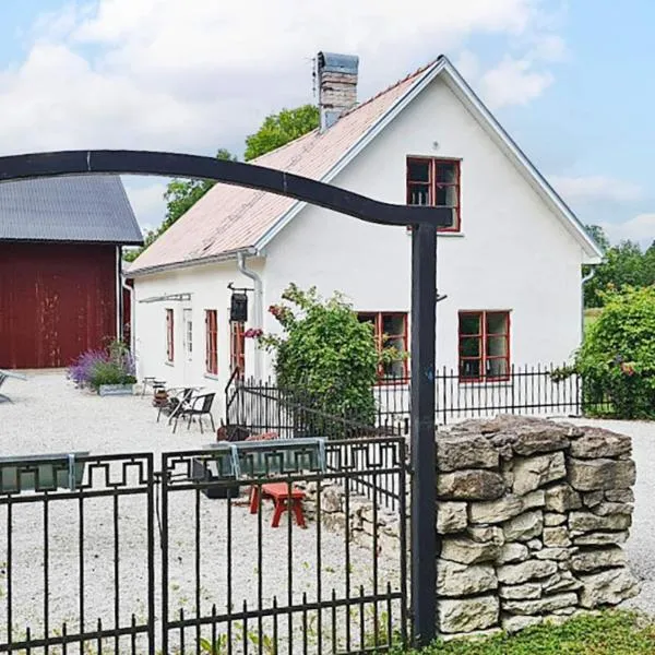 4 person holiday home in SLITE，位于Slite的酒店