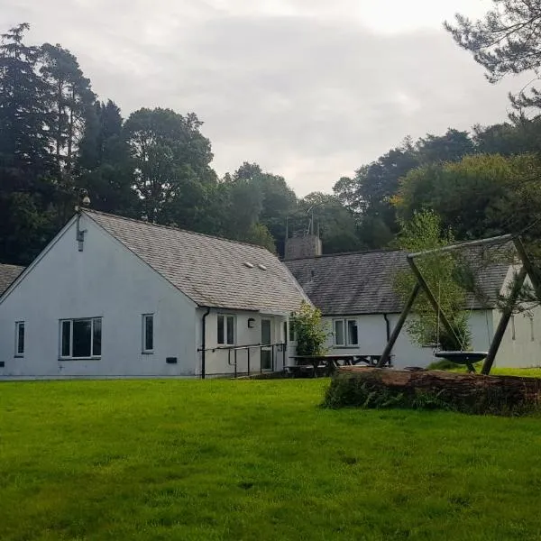 Ghyll Head Hive Pod Village & Accessible Bungalow，位于Winster的酒店