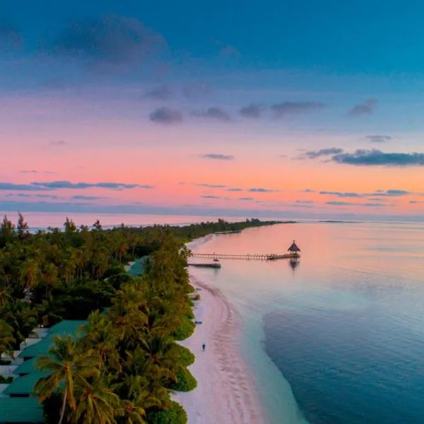马尔代夫卡娜丽度假村，位于甘岛的酒店