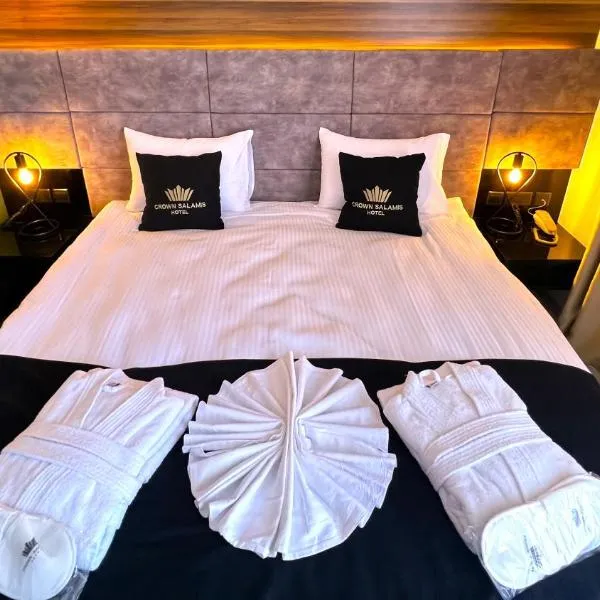 Crown Salamis Hotel，位于法马古斯塔的酒店