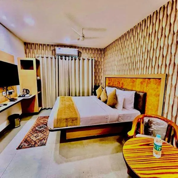 Hotel Lake View Airport zone，位于海得拉巴的酒店