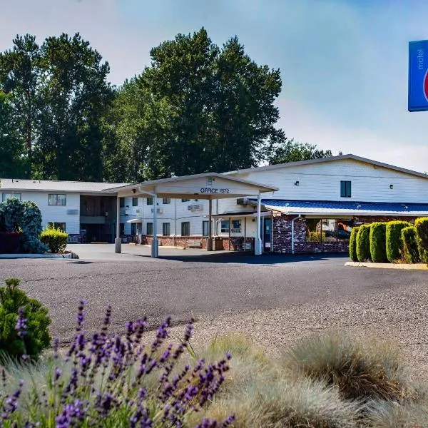 俄勒冈州波特兰格雷舍姆6号汽车旅馆，位于Eagle Creek的酒店
