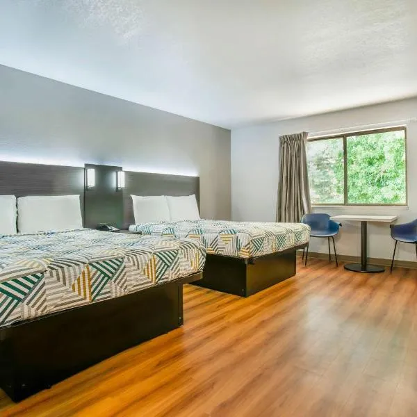 俄勒冈州波特兰格雷舍姆6号汽车旅馆，位于格雷舍姆的酒店