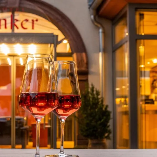 Hotel & Weinhaus Anker，位于Hafenlohr的酒店