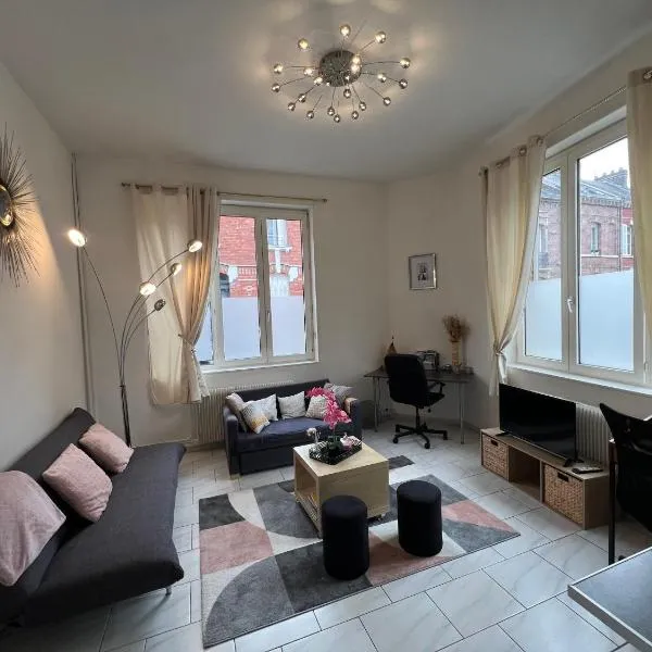 Belle maison quartier Henriville, proche centre，位于亚眠的酒店