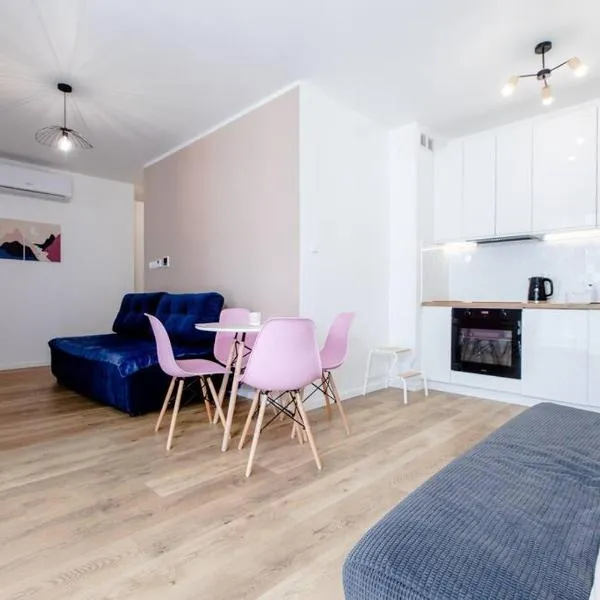 Apartament Holiday Mini On The Cliff，位于里沃的酒店