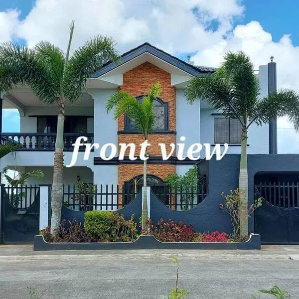 Tagaytay Tropical Vacation House，位于大雅台的酒店