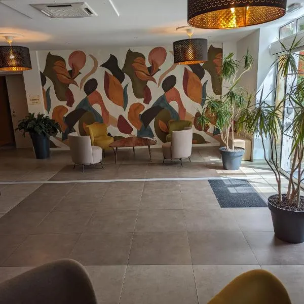 国际之家卢瓦尔酒店，位于Liré的酒店