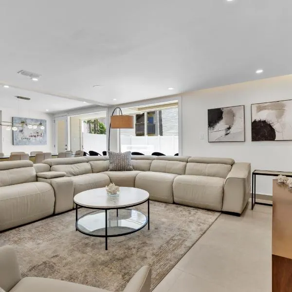 4 bd Luxury Beachfront Condo with Private Pool &Terrace，位于南帕诸岛的酒店