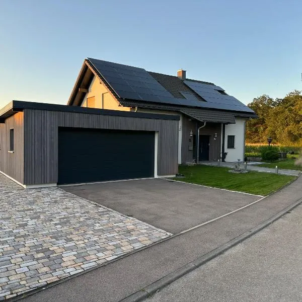 Haus am Wald，位于Schrozberg的酒店