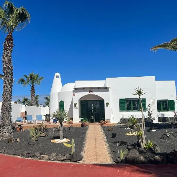 Villa Karisa，位于普拉亚布兰卡的酒店