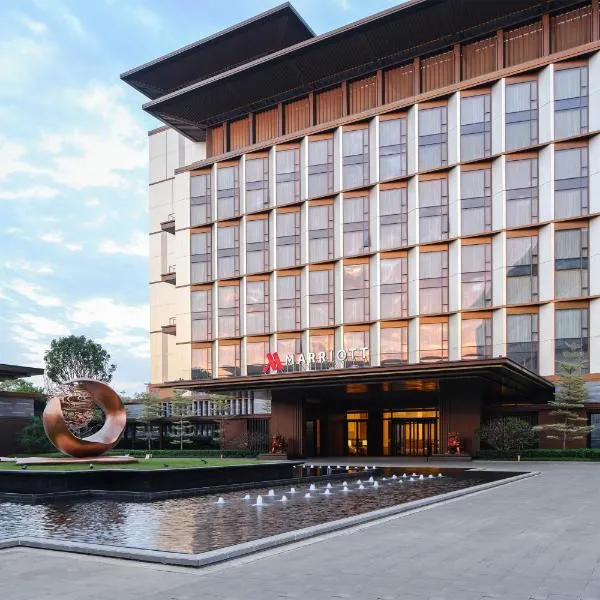 Guangzhou Marriott Hotel Baiyun，位于广州的酒店