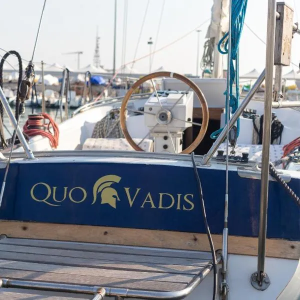 Quo Vadis Yacht，位于巴里的酒店