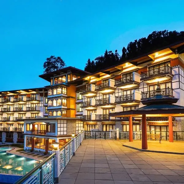 Denzong Regency- Luxury Mountain Retreat Spa & Casino，位于Mangan的酒店