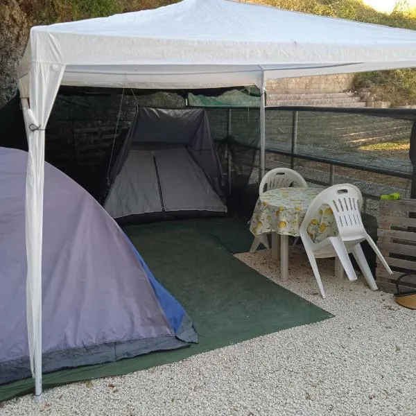 AREA MULTISPORT Camping & Camper，位于Petracca的酒店