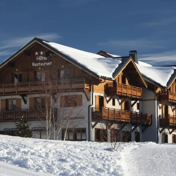 Chalet-Hôtel Le Beausoleil, The Originals Relais (Hotel-Chalet de Tradition)，位于Albiez-le-Vieux的酒店