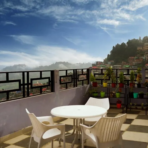 Hotel Hill Queen Near Tara Devi Mandir，位于大吉岭的酒店