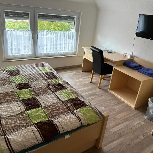 Zentrale Doppelbettzimmer，位于Augustgroden的酒店