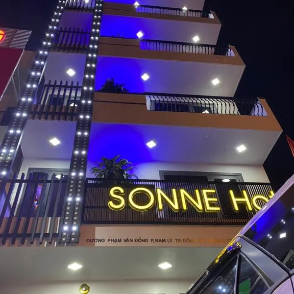 Sonne Hotel Quang Binh，位于Cửa Thôn的酒店